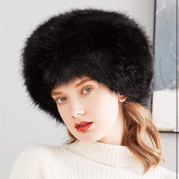 Russian Style Faux Fur Scarf and Hat Set - Picture 4 of 5